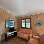 Rocce Rosse Nyaraló *