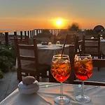 Rocce Rosse Nyaraló *